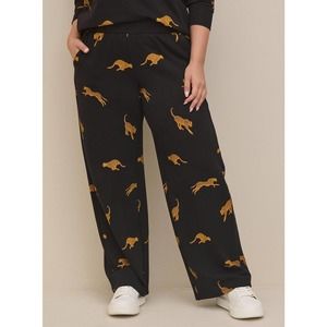 Torrid Black Leopard Pull-on Pants Womens 2X Wide Leg Super Soft Fleece Sweats